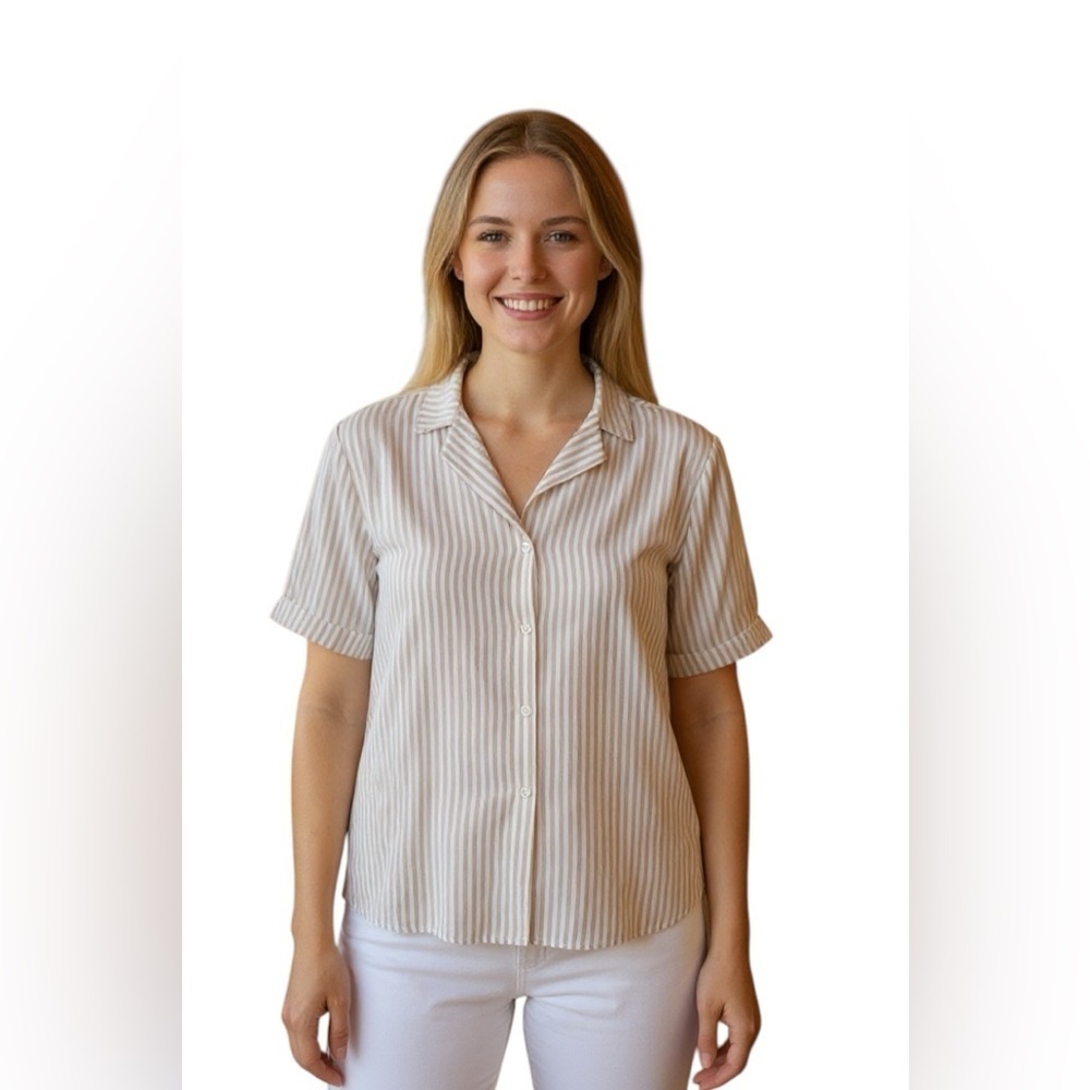 LEVI STRAUSS Women’s Vintage Striped Short Sleeve Button-Up Shirt Size Small top